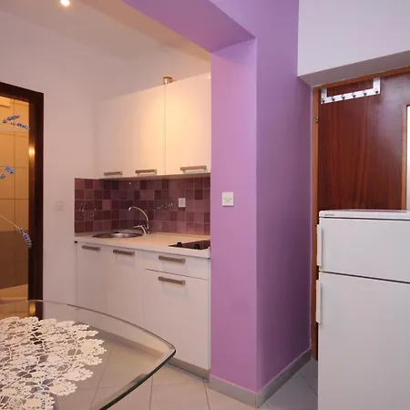 With A Parking Space Appartement *