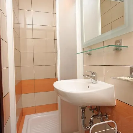 Apartment Apartments With A Parking Space Mali Losinj Mali Losinj