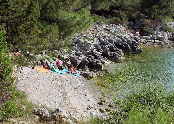 Apartments With A Parking Space Mali Losinj