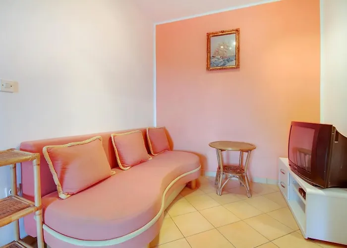 Apartments With A Parking Space Mali Losinj
