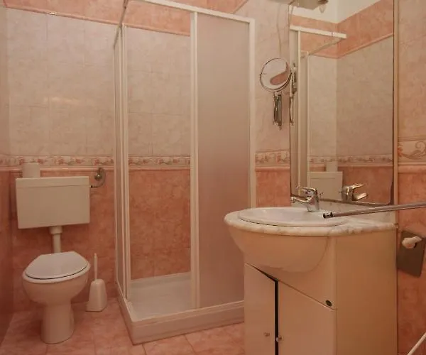 Apartments With A Parking Space Mali Losinj * Mali Losinj