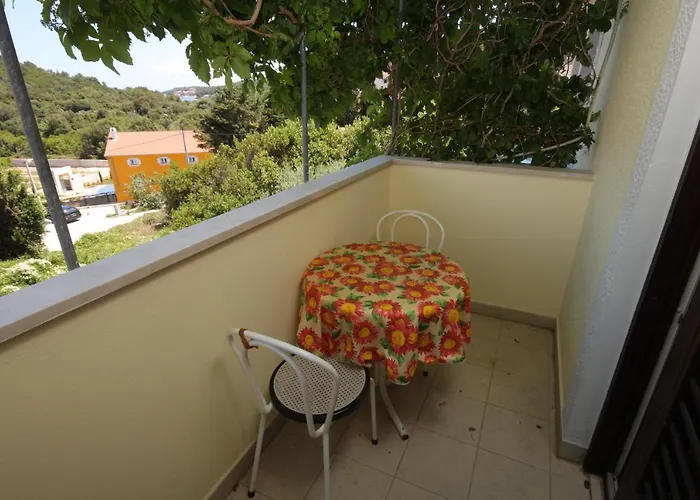 Apartment Apartments With A Parking Space Mali Losinj Mali Losinj