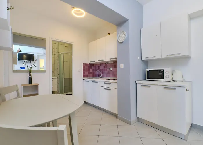 Apartments With A Parking Space Mali Losinj Apartment *