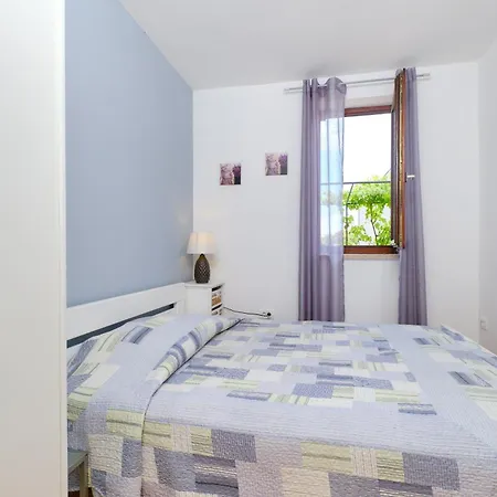 Apartments With A Parking Space Mali Losinj Mali Lošinj